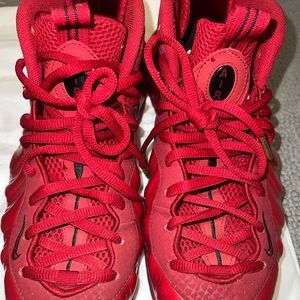 Red Nike Foamposite men size 10.5